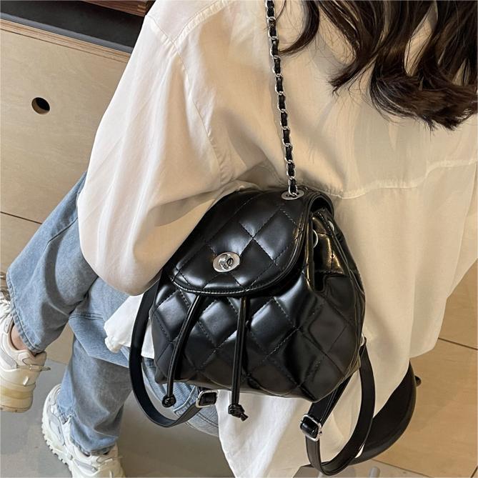 Free shipping designer Bag Quilted Chain Bag Small Bag Women Bag New Backpack Trendy Fashion Shoulder Bag Commuter Small Backpack