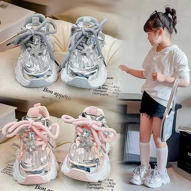 Girls Running Shoes Princess Style Flowers Children Sneakers Thick Soft Sole Non-slip 2025 New Kids Sports Shoes Mesh Breathable Z250618