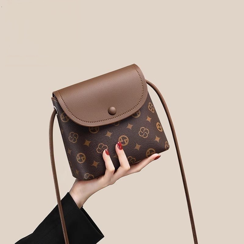 High quality brand new model free delivery designer bag water bucket bag 2025 texture fashionable single shoulder crossbody bag new model free deliver