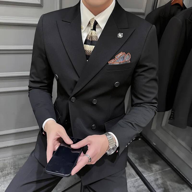 Solid Color High Quality Gun Lapel Double Breasted Three-Piece Wedding Groom Suit Vest Trousers Set Fashion Casual