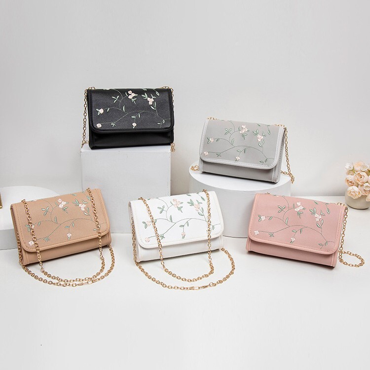 Free Shipping 2025 New Designer Bag Fashionable Embroidered Small Square Bag Multifunctional High-quality Shopping Bag High-end Women's Shoulder 