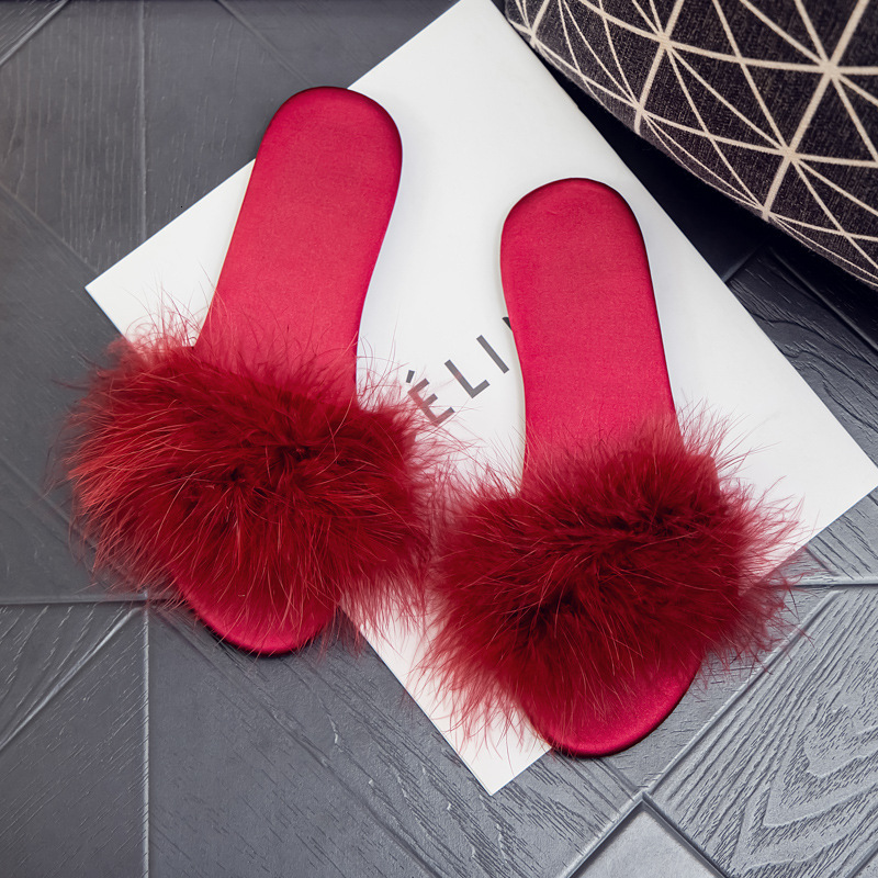 Women's new wedding red slippers fashionable women's sandals designer shoes daily commuting fashionable women's shoes