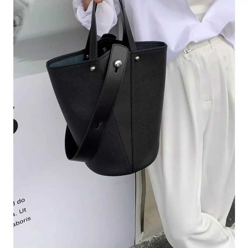 Premium Bucket Bag Womens Single Shoulder Crossbody Commuter Underarm Tote Bag High Appearance Large Capacity B250618