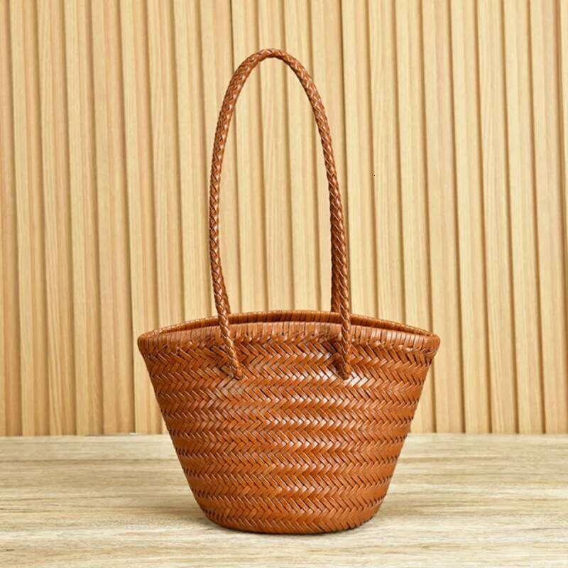 Head Layer Cowhide Braided One Shoulder Bucket Vintage Leather Handmade Vegetable Basket Travel Beach Tote Bag