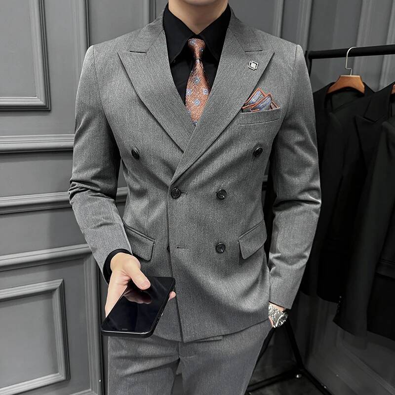 Solid Color High Quality Gun Lapel Double Breasted Three-Piece Wedding Groom Suit Vest Trousers Set Fashion Casual