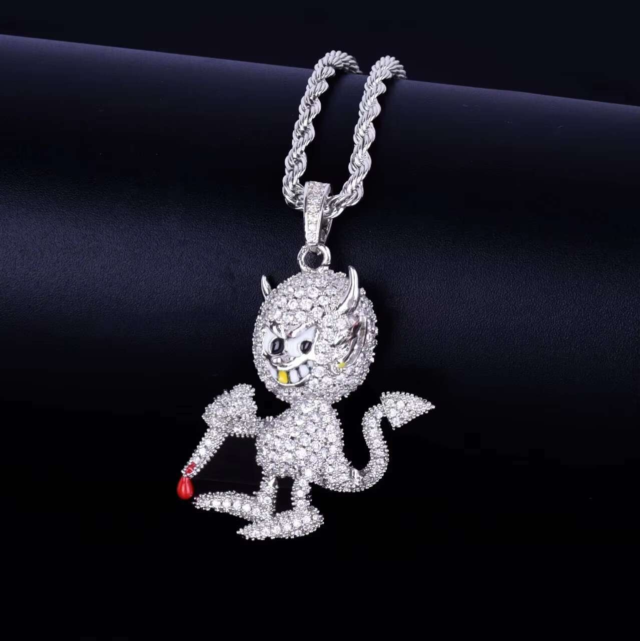New Arrival Mens 18k Gold .925 Silver Hip Hop Little Demon Devil Pendant Fancy Design Moissanite Necklaces