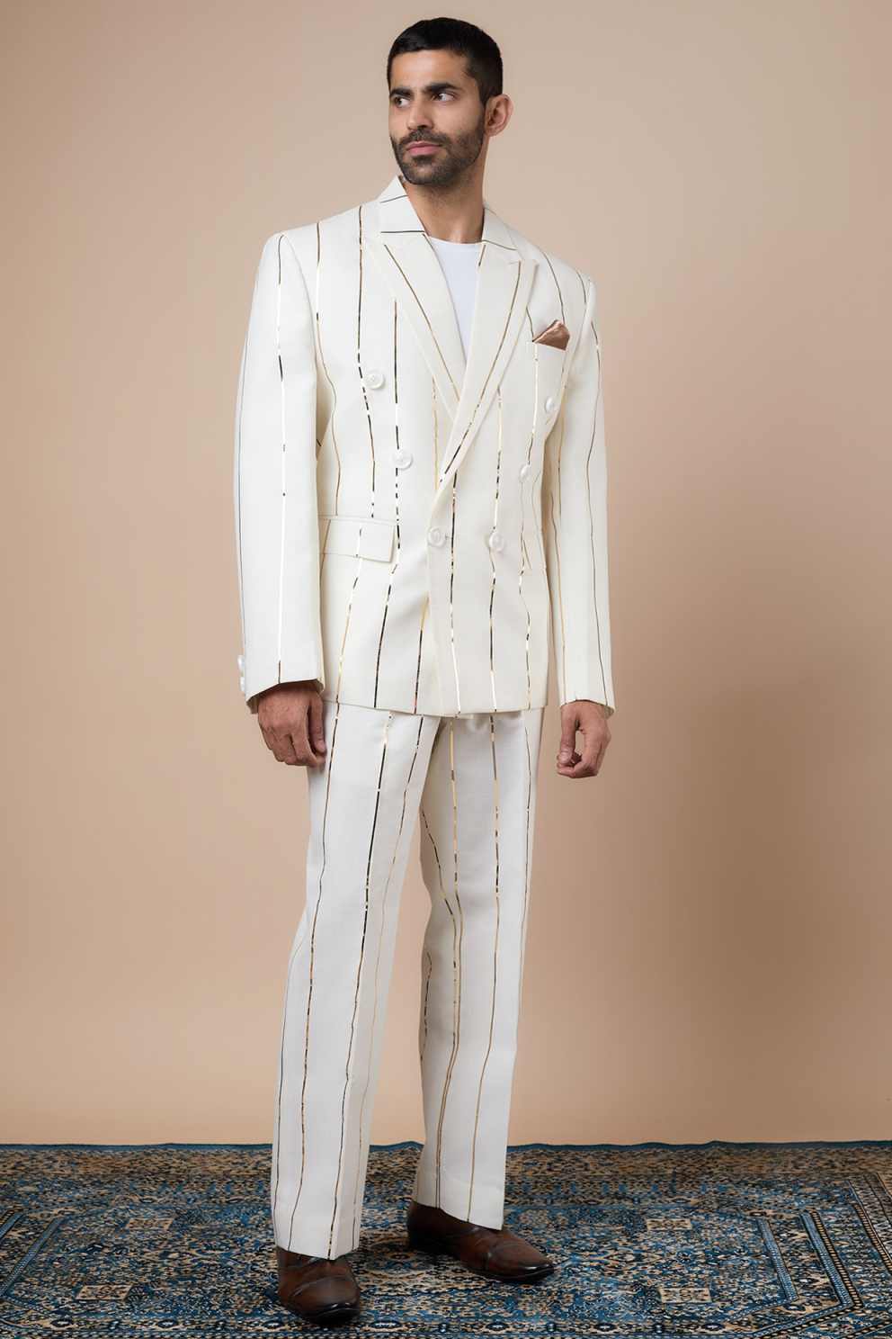 Simple Pinstripe Wedding Tuxedos 2 Piece Set Jacket Pants Men Suit Classic Fit Peaked Lapel Groom Wear Party Suits Customized