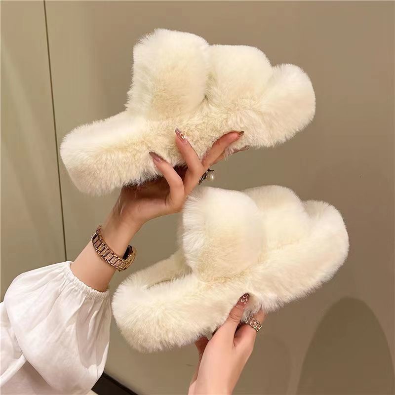 Women's fur slippers outdoor new Korean fashion shoes autumn and winter home indoor cotton slippers designer sandals slippers