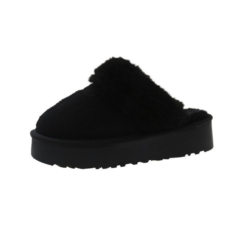 new free shipping designer slippers for woman Indoor outdoor sliders keep warm Thick woolen vintage casual Plush sandals black brown