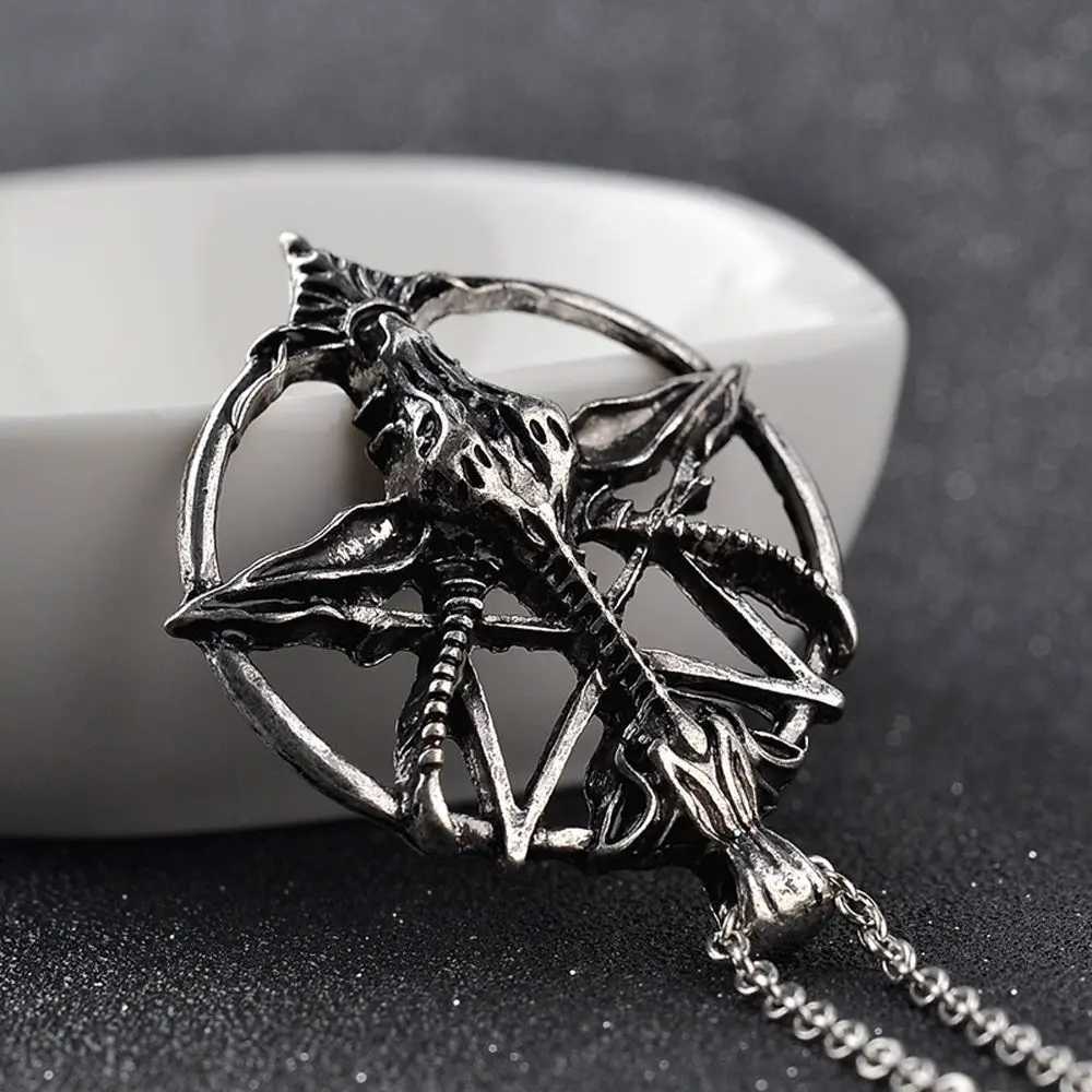 1 PC Fashion Necklace Pentagram Pan God Skull Goat Head Pendant Necklace Luck Satanism Occult Metal Vintage Star Necklace Unisex W250618