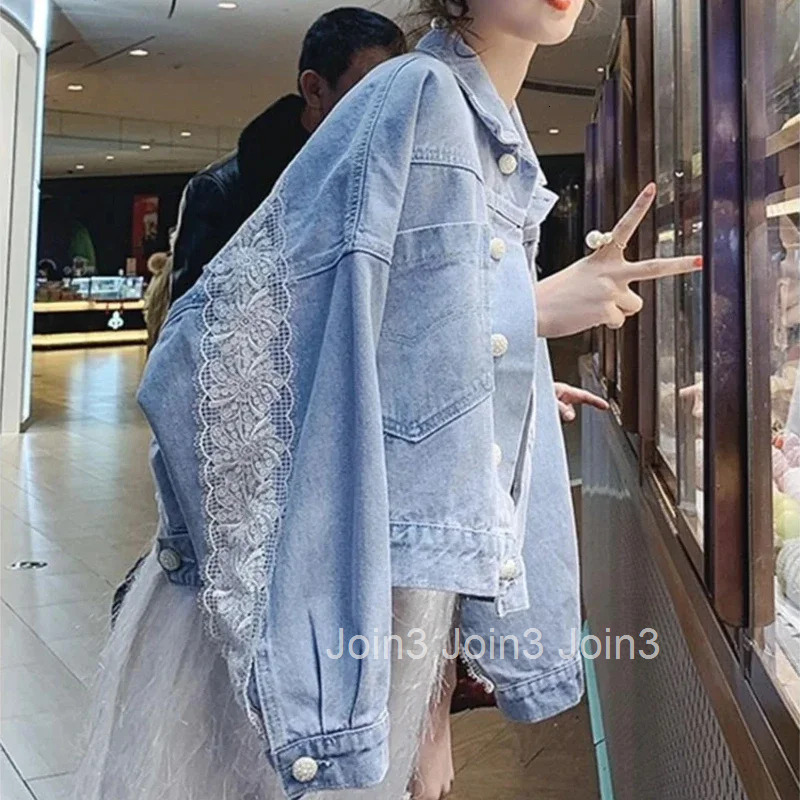 Small Cowboy Coat Woman Short Loose Denim Jacket for Women Crop Long Sleeve in Promotion Vintage Demi-season New Streetwear