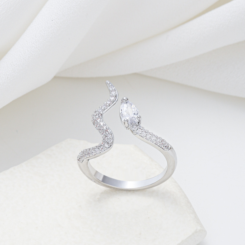 Korean Style Fresh and Simple Women's Ring, Personalized Twisted Snake Inlaid Zircon Adjustable Open Ring for Index Finger