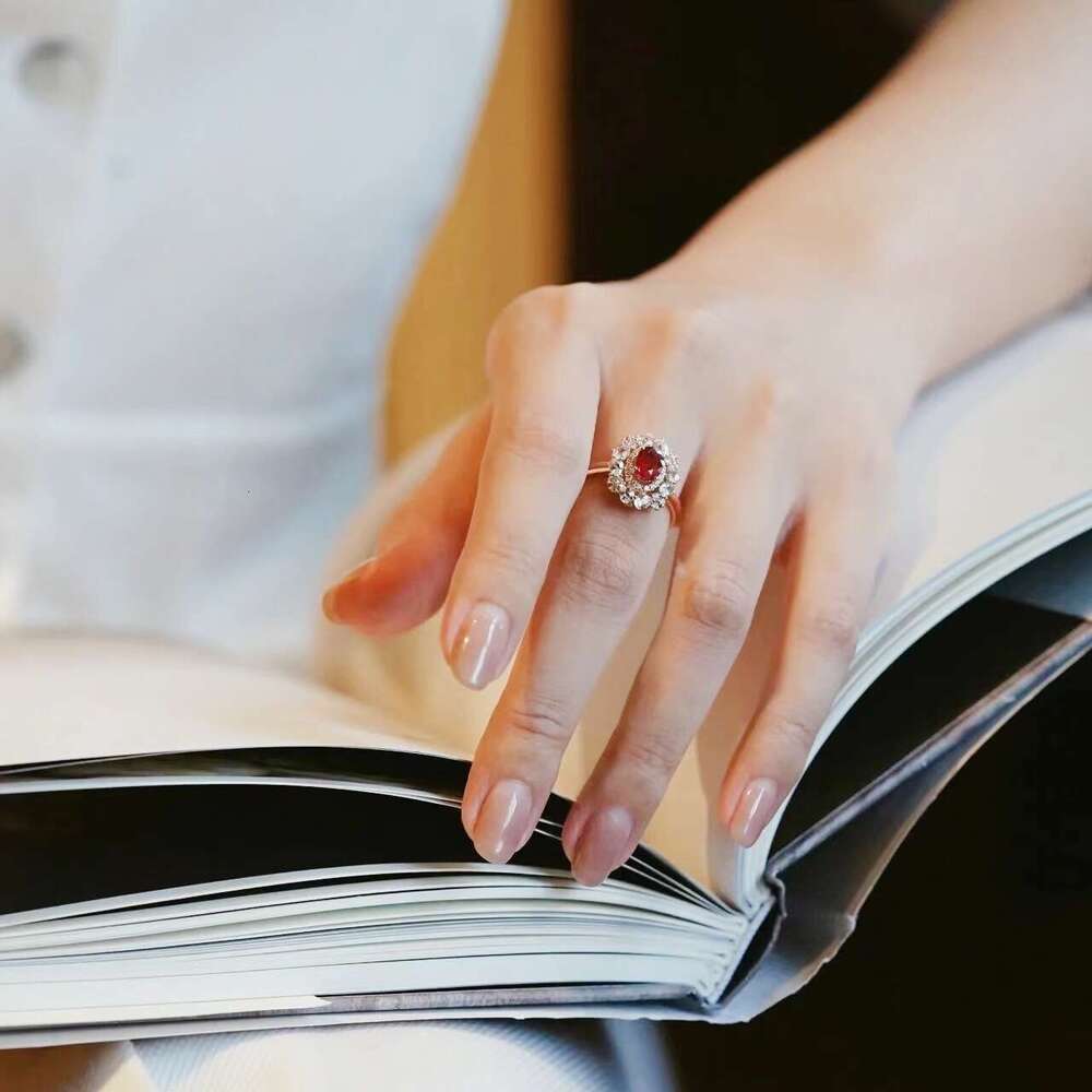 High-end Exquisite Colorful Gem Red Hollow Diamond for Women Super Beautiful French Simple Open Finger Ring