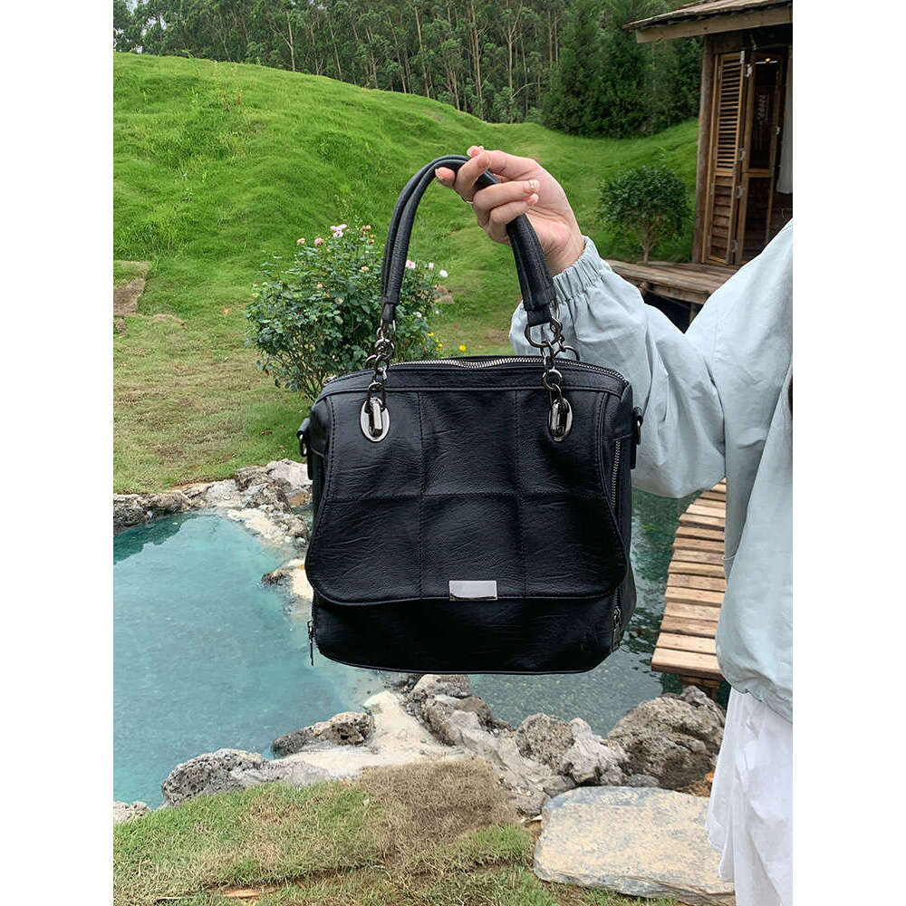 New High-Quality Texture for Women, Large Capacity 2025 New Fashion Versatile Soft Leather Crossbody Bag, Handheld Commuter Tote Bag