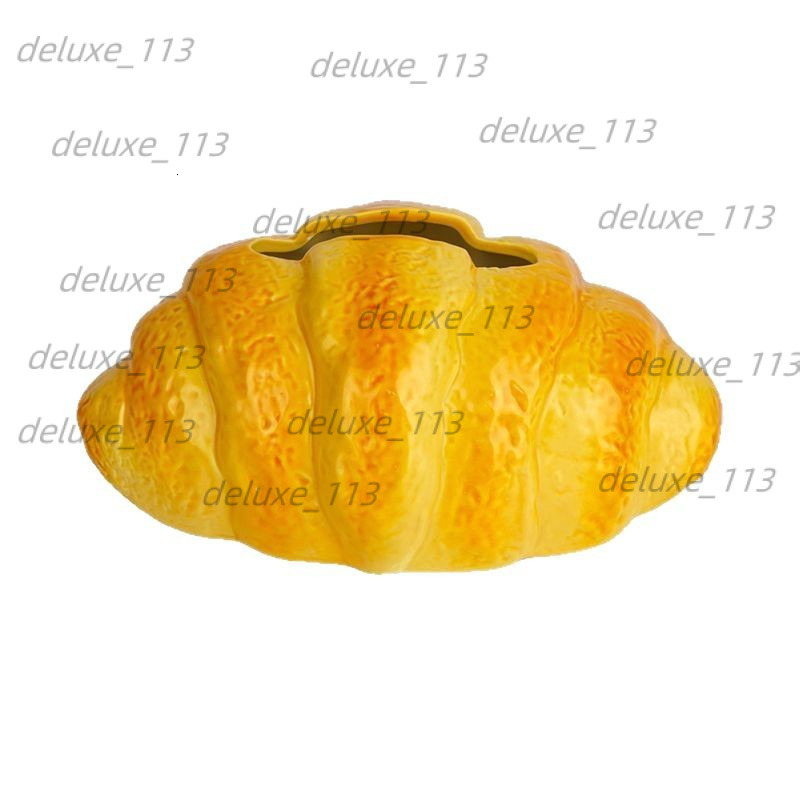 Cute Croissant For Home Living Room Coffee Table Desktop High-End Decorative Tissue Holder Napkin Box
