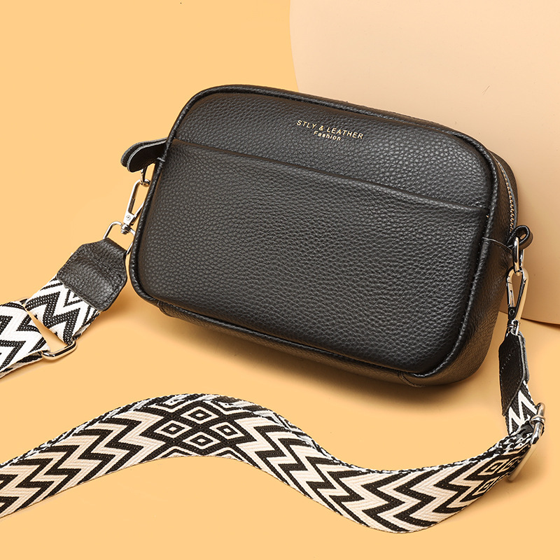 Free Shipping 2025 New Designer Bag Fashion Leather Wide Shoulder Strap Women's Handbag Simple Casual High-quality Shopping Bag High-end Cowhide 