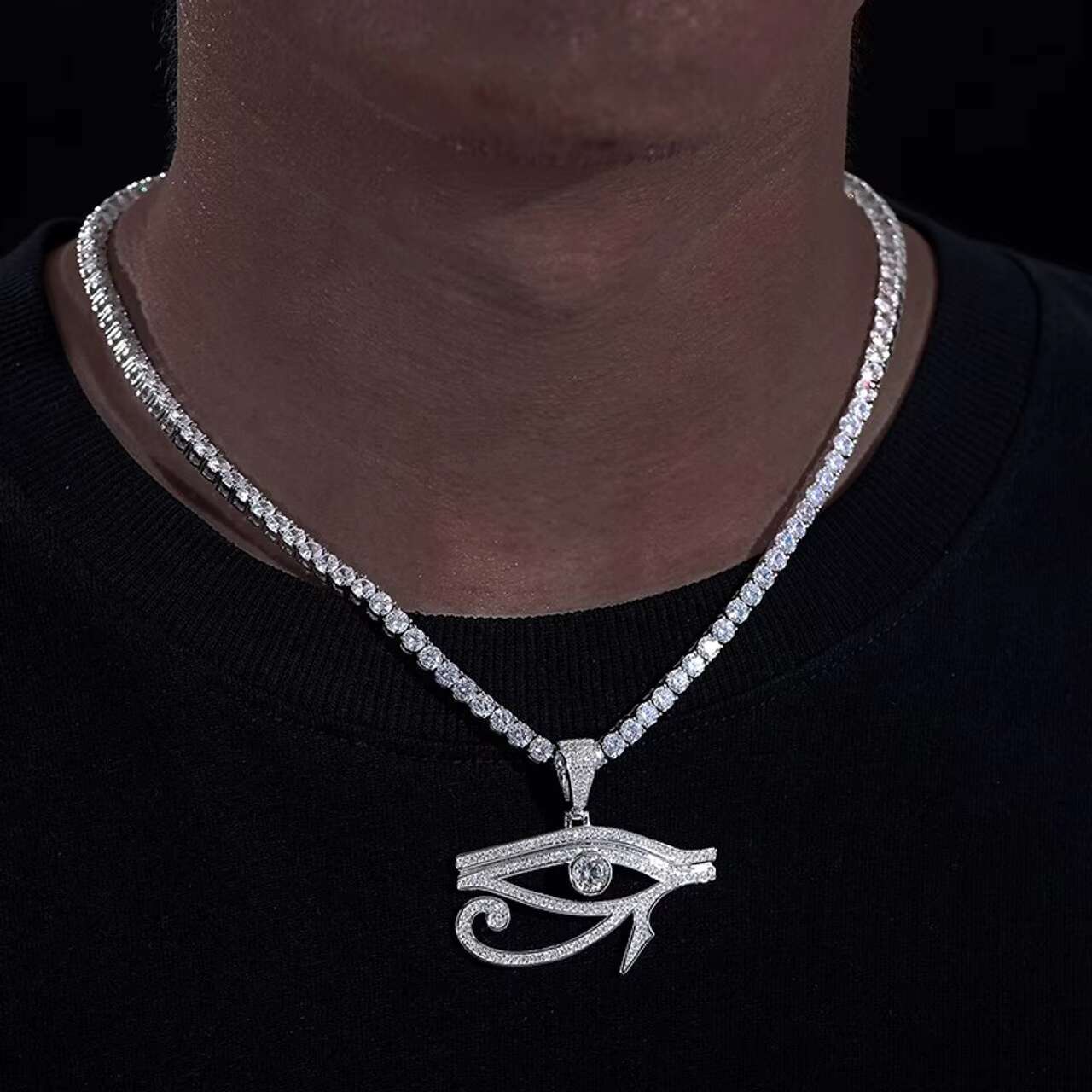 New Exotic VVS Lab Diamond Ancient Egypt Eye of Horus Pendant Moissanite Hip Hop Necklace with Unique Design