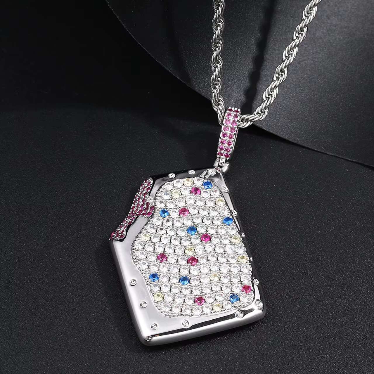 New Arrival 18K Gold 925 Silver Hip Hop Style Moissanite Pendant Pop Tart Iced Blinged Necklaces for Men and Women