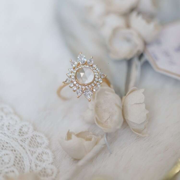 Hedwig's Theme High Imitation Luxurious Natural White Topaz Versatile Ring