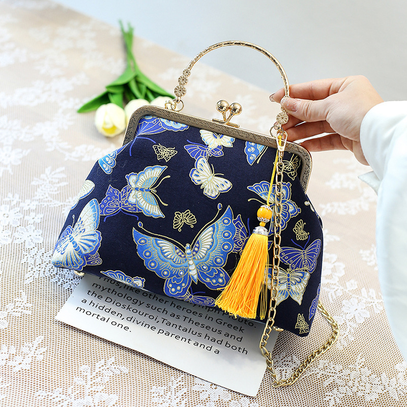 Free Shipping 2025 New Designer Bag Retro Embroidered Cheongsam Women's Single Shoulder Handbag Fashion High Quality Shopping Bag