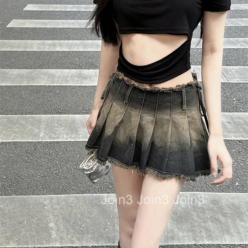 Pleated Clothes Womens Denim Skirt Pants Pleat Skirts for Woman Summer 2025 Premium Chorts A Line Korean Style Streetwear Jeans