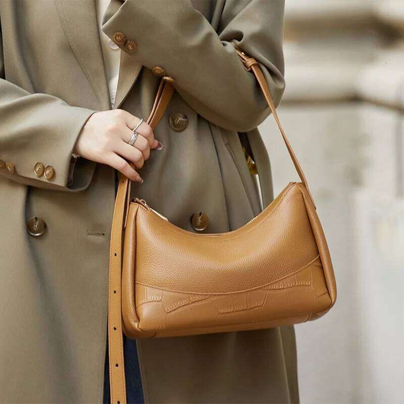 ZOOLER New RealGenuine Leather Shoulder Soft Elegant Women Messenger Bag Crossbody Solid Light Weight Purses Sales #YC365