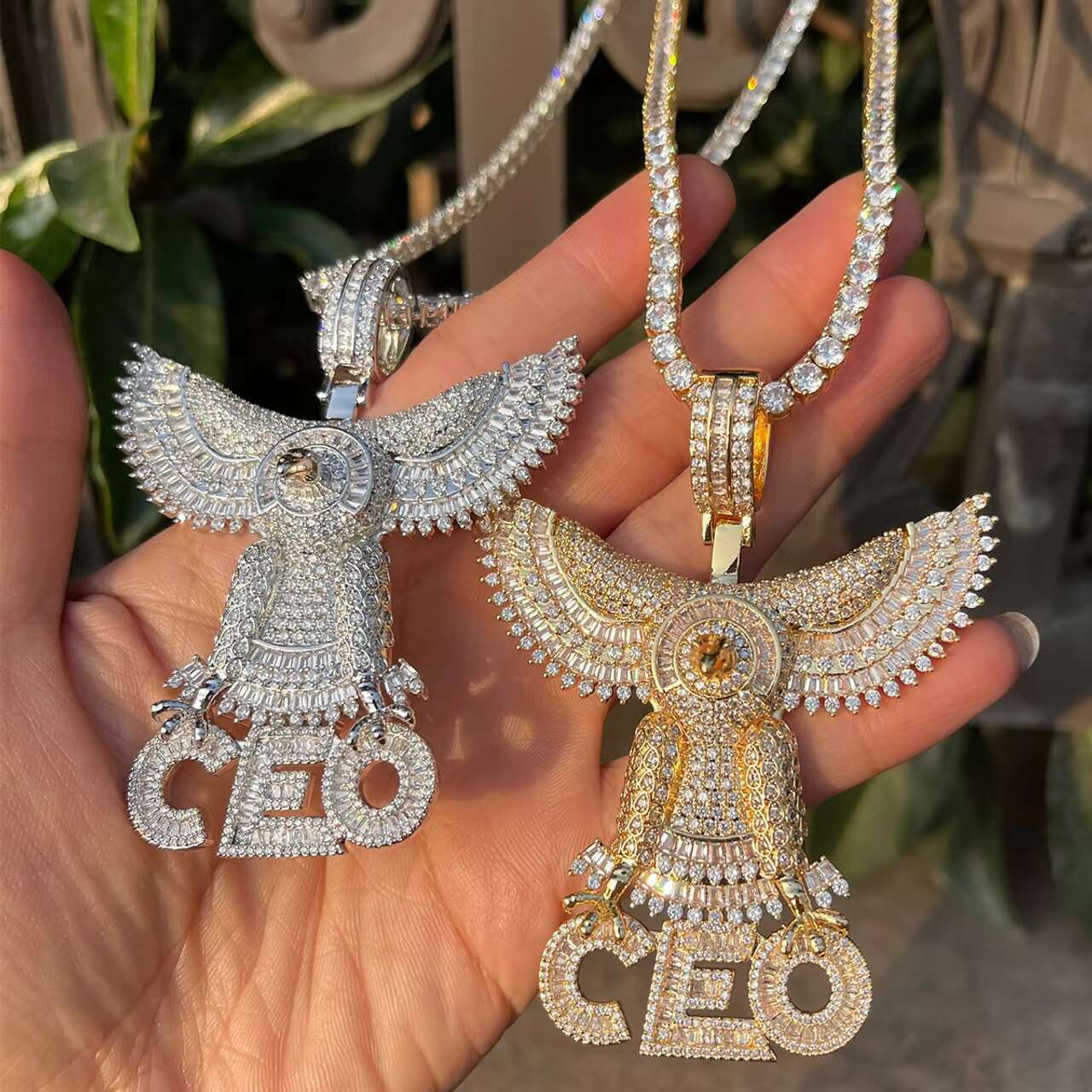 Luxury Soaring Eagle Flying with Letter CEO Pendant Necklace Hip Hop Iced out Full Diamond Moissanite Charm