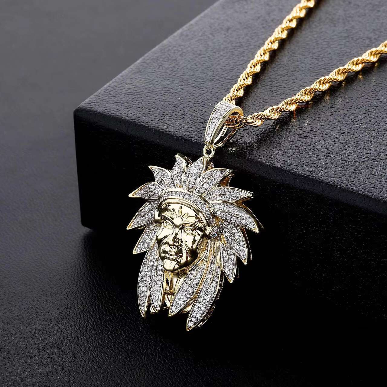 Chic Ice Flooding Effect: Chief Moissanite Pendent & Chain Necklace for Fashionistas