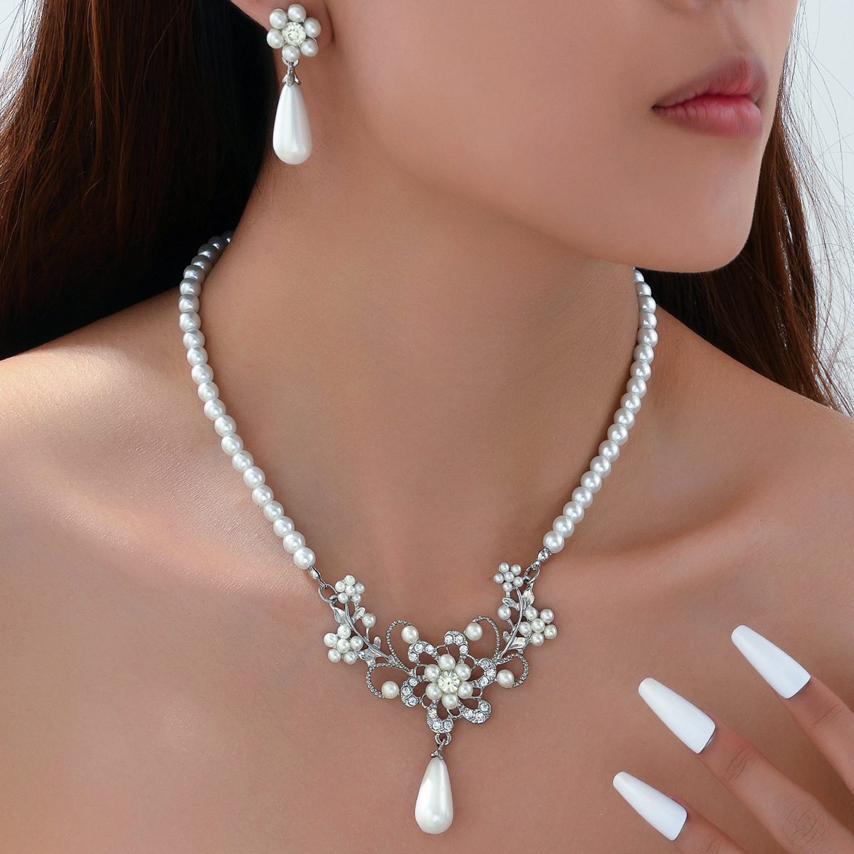 Elegant American Style Pearl Inlaid with Zircon Plum Blossom Design Earrings Necklace Set