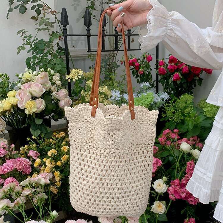 Large Capacity Woven Tote for Women 2025 New Summer New Crochet Cotton Rope Handbag Beach Shoulder Bag
