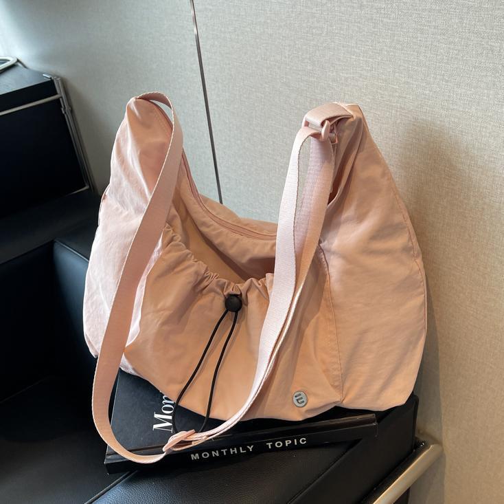 Free shipping designer Nylon Cloth Bag Women Large Capacity Bag 2025 New Casual Lightweight Dumpling Bag Versatile High-end Crossbody Tote Bag