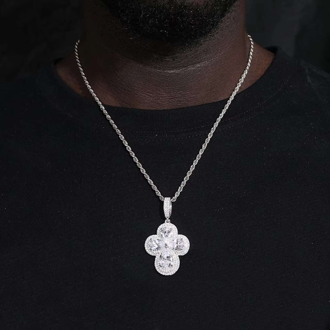 New Arrival Iced Christian Cross Pendant Solid 925 Sterling Silver with Moissanite Diamond Stone round Cross Necklace