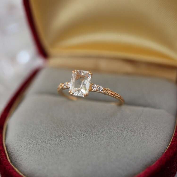Light Luxury Style Niche Design High-end Sense Diamond-studded Gold-plated Open Ring for Women Jewelry Accessories