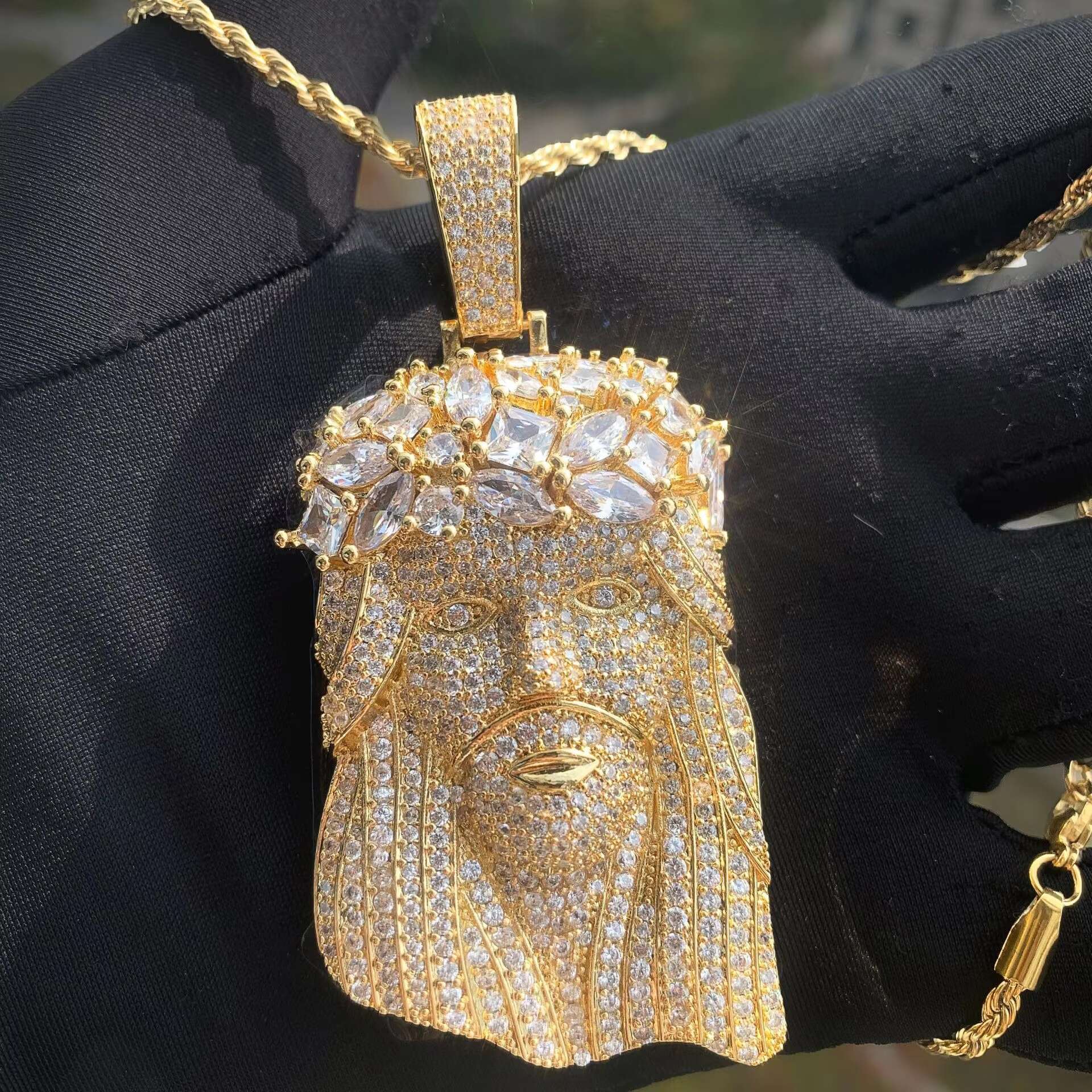 14K Gold Finish Huge Spooky Big Jesus Head Marquise Zircon Charm Iced Out Crown Jumbo Pendant Cubic Zirconia Necklace for Men