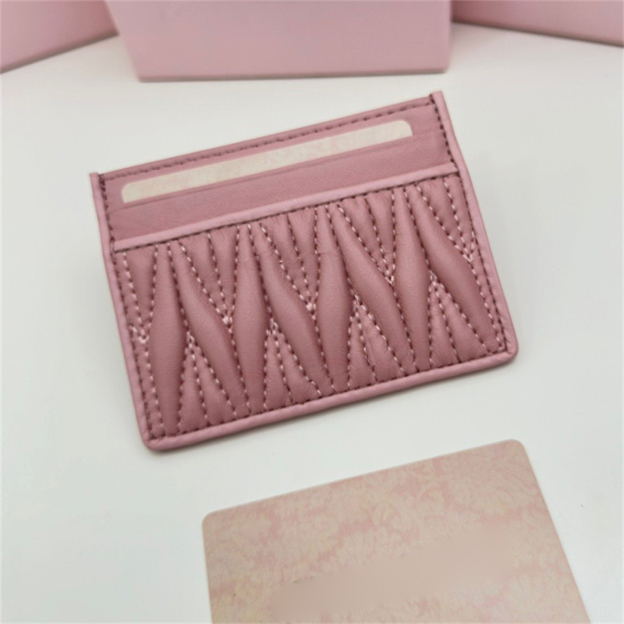Fashion Designer Matelasse Nappa Leather Card Holder Lambskin Fashion Lady Purse Cosmetic Bags Size 8x10.5cm