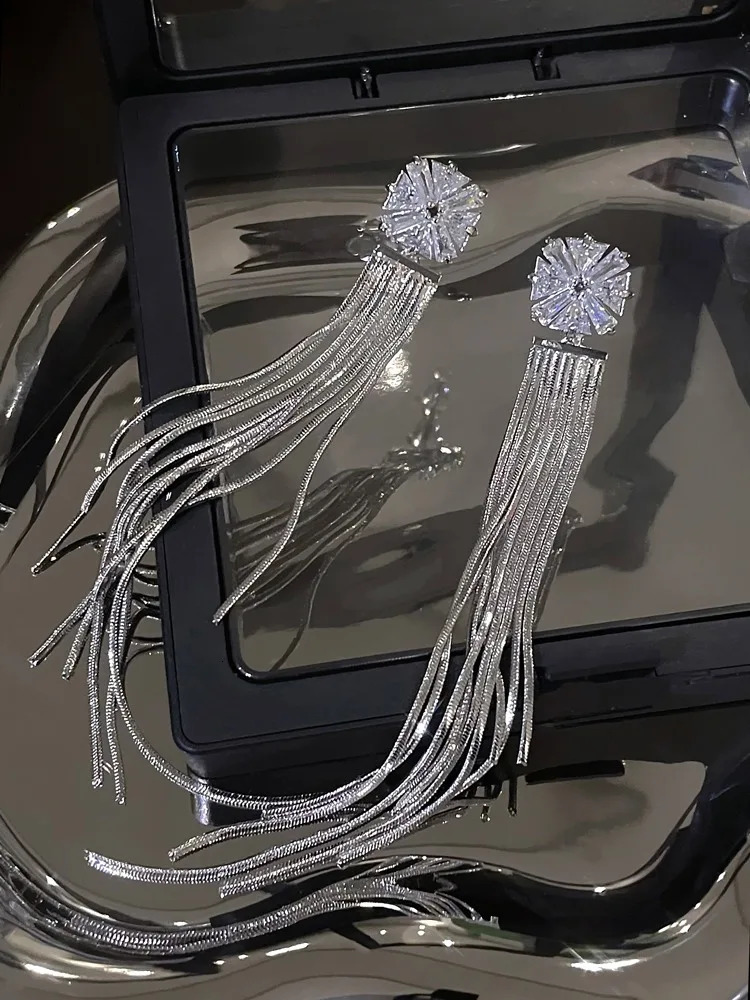 2024 Zirconia Crystal Long Tassel Drop Earrings For Women Gold Color Elegant Bridal Earrings Party Jewelry Oorbellen250616