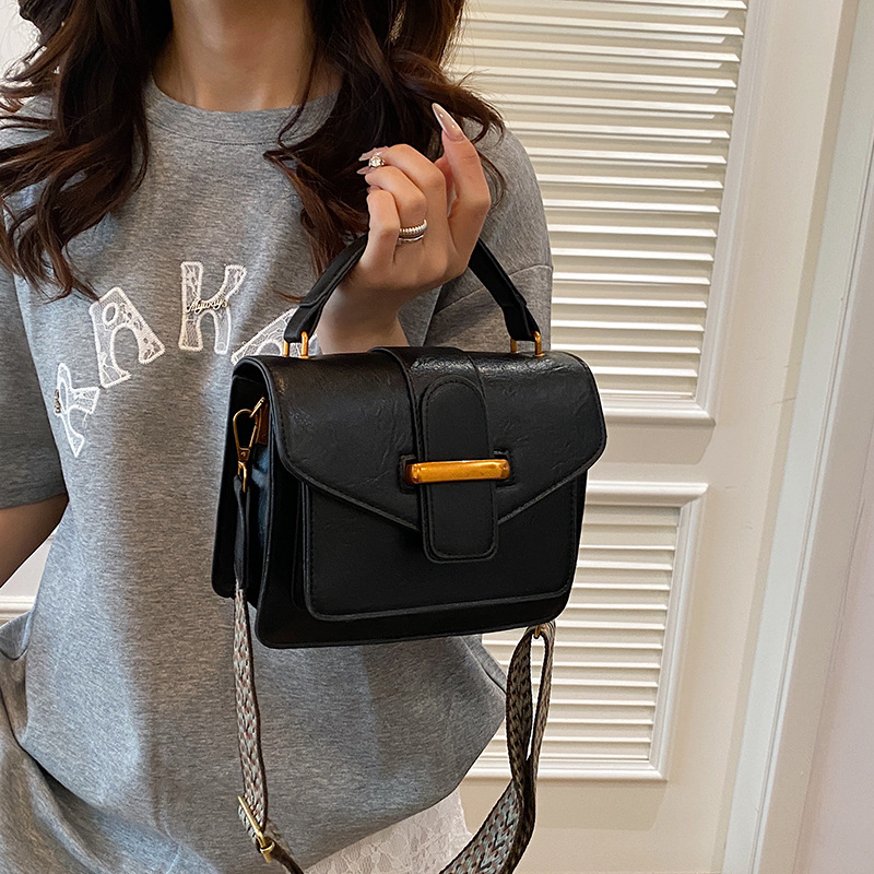 Designer Bag Luxury Bag Hot Free Shipping Designer Shoulder For Woman Outdoor Classic Flap Patchwork Shoulder Bag Vintage Versatile Cross Black Khaki