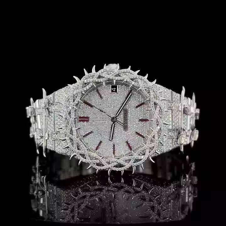 Limited Edition VVS Moissanite Dia Watch Fully Iced Out Timepiece Customized Design Stainless Steel Glass