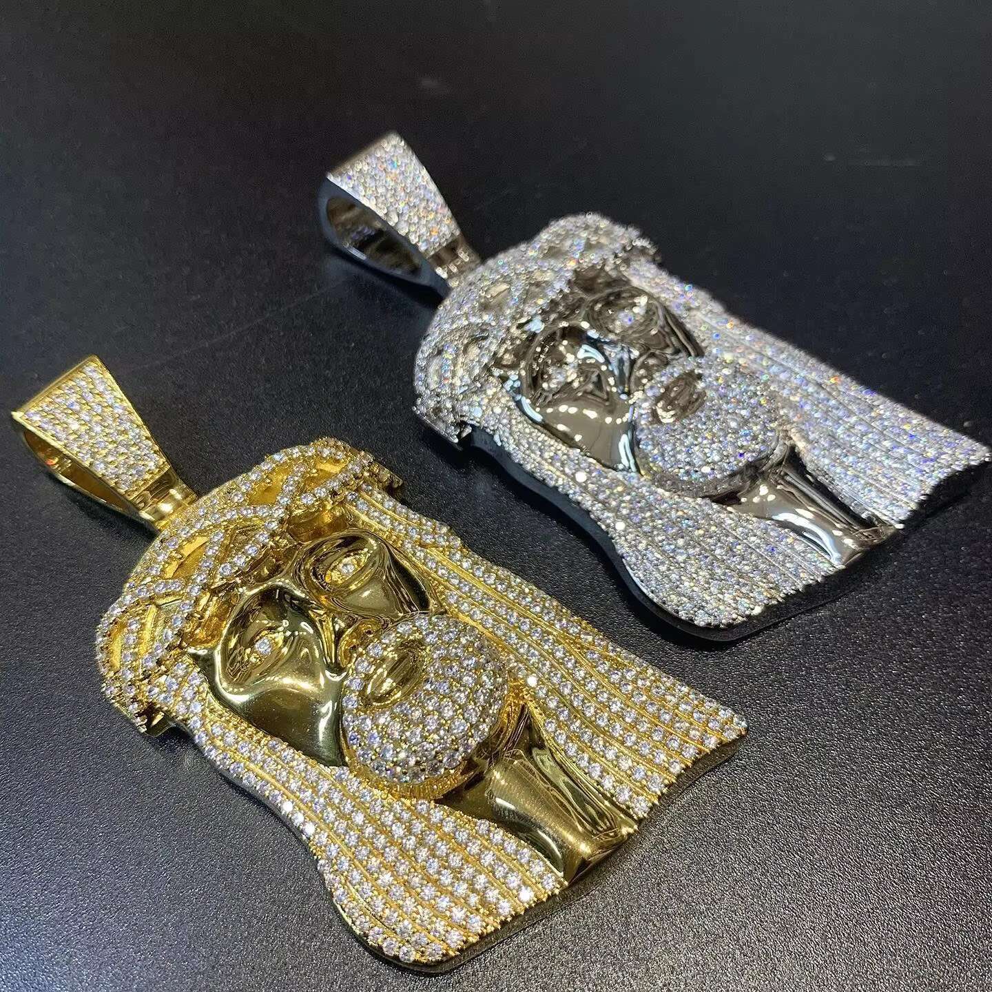 Moissanite VVS Diamond Jesus Piece Pendant In 18K Gold Hip Hop Iced Out Religious Necklace For Men