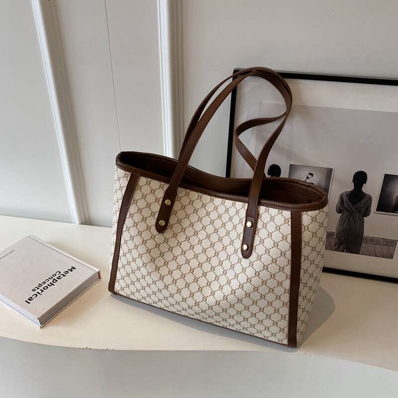 High-end Fashionable Versatile Handbag for Women 2025 New Trendy Internet Celebrity Shoulder Large Capacity Tote Bag