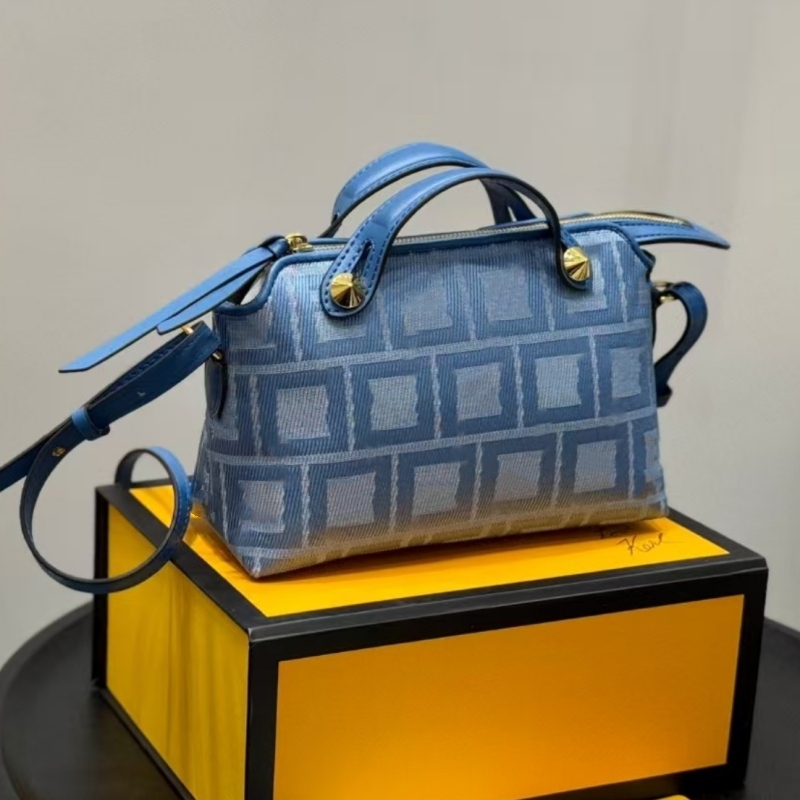 Designer Shoulder New Girls Light Letter Makeup Bag Fashion Crossbody Tote Bags