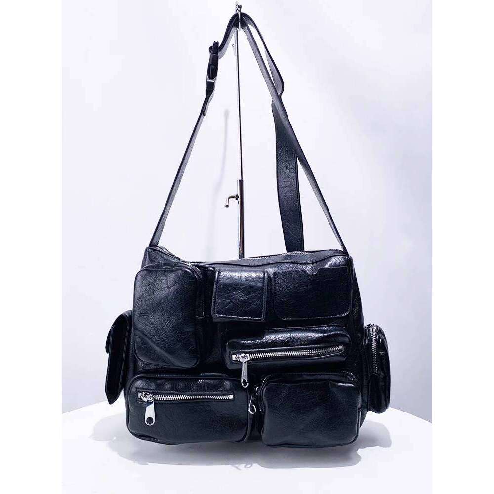 Motorcycle Niche Design New High Quality PU Oil Wax Leather Single Shoulder Crossbody Bag