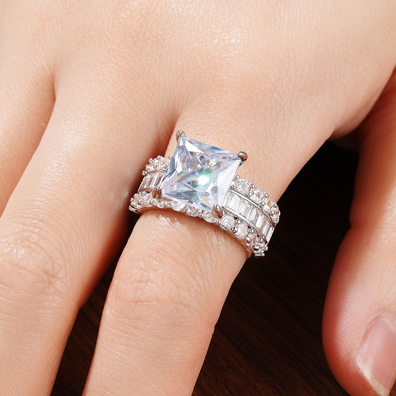 Bright Wedding Rings Luxury Jewelry 925 Sterling Silver Fill Large Princess White 5A Designer Cubic Zircon CZ Diamond Elegant Party Women Bride Ring F