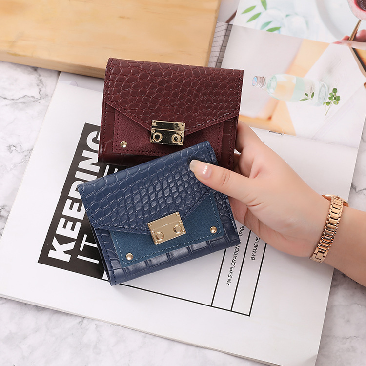 Free Designer Shipping Short Small Wallet For Women 2025 New Luxury Korean Style Buckle Triple Fold Card Bag Fashion Versatile Coin Purse