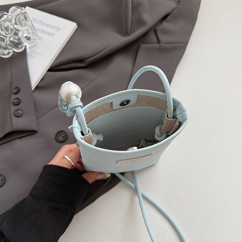 Original niche crossbody high-end bucket mini phone bag, shiny bow, underarm single shoulder women's bag