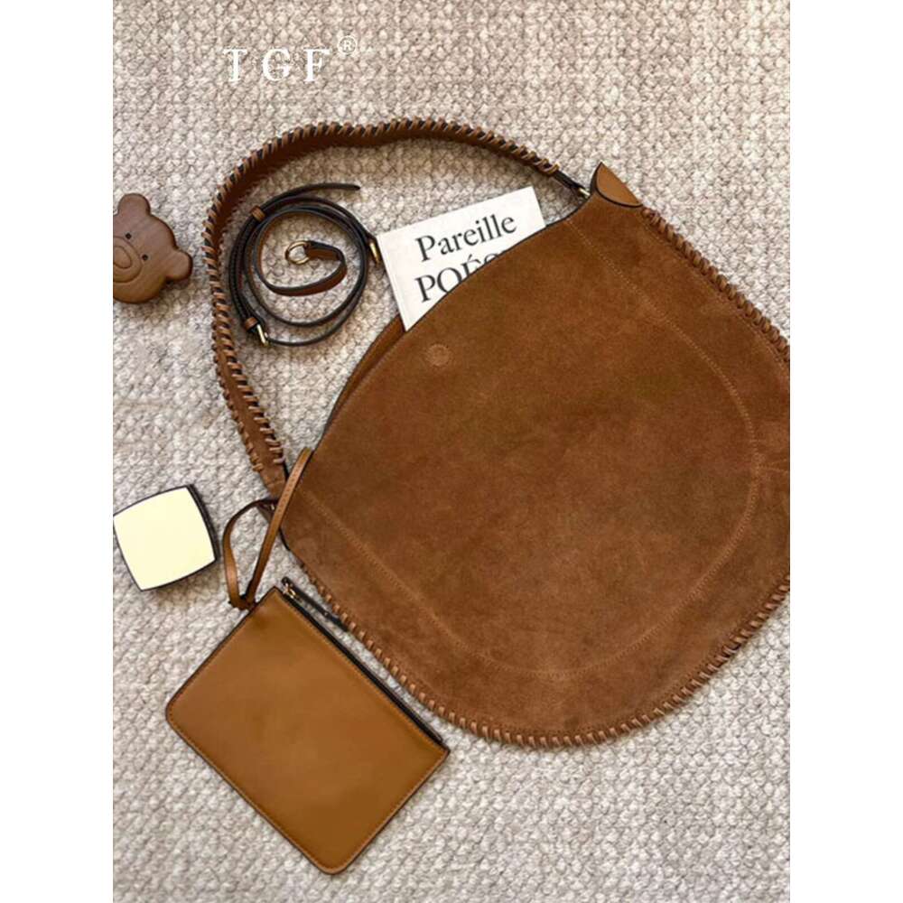 Underarm Saddle Bag for Women New Autumn Winter Large Capacity Handwoven Suede Handbag