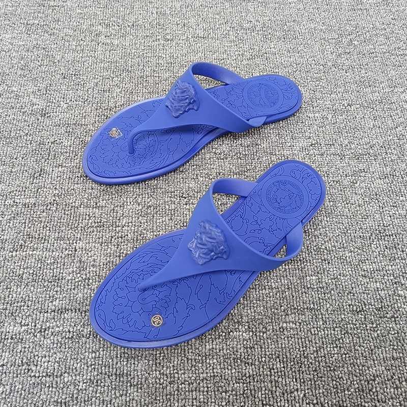 V Family Slippers Women's 2023 Summer New Mini Chanel-style jelly flip-flops, European and American fashion flat flip-flops for wearing outside J250619