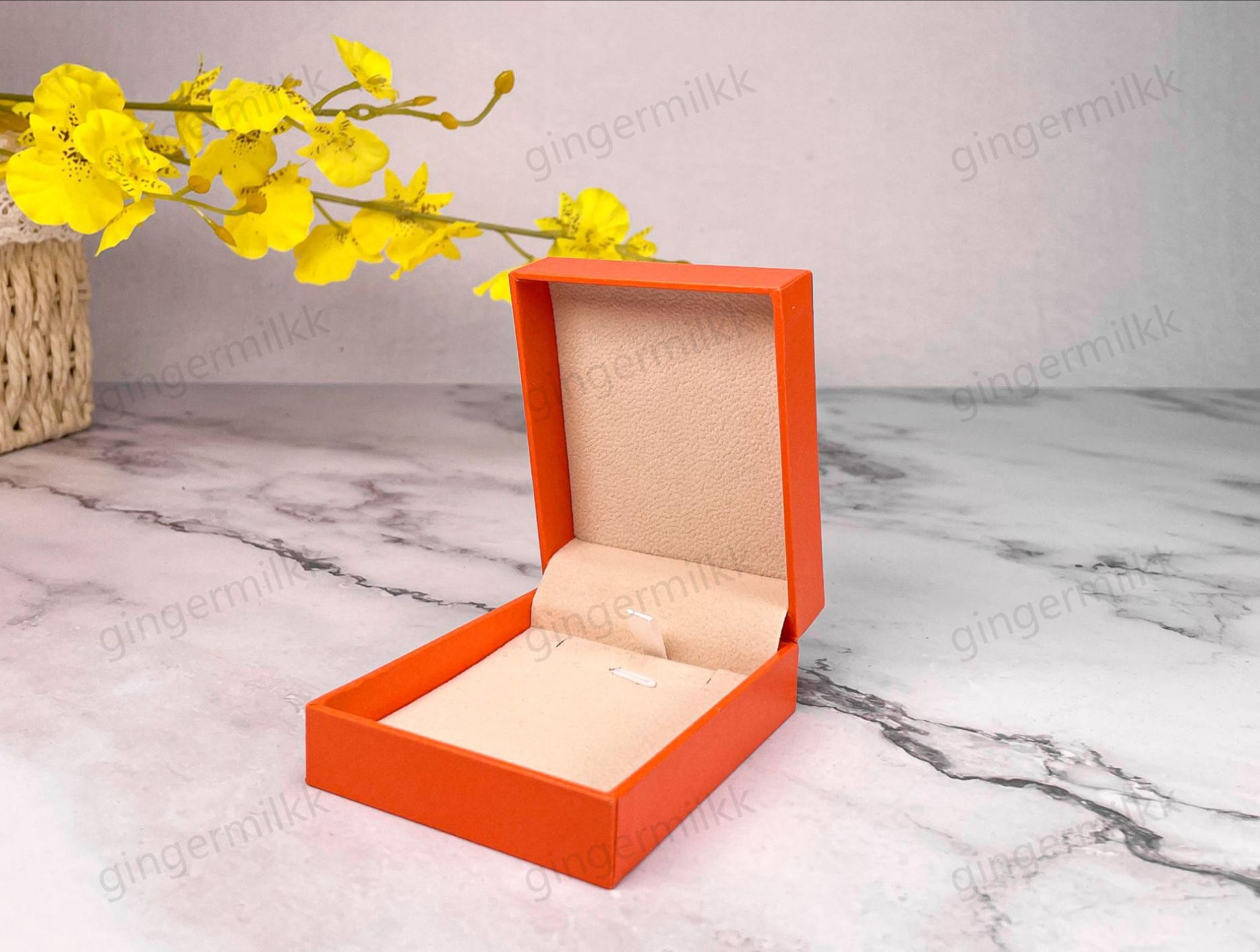 Designer Jewelry Boxes Ring Case Necklace Bracelets Box Jewelry Packaging Display Comes With Handbag