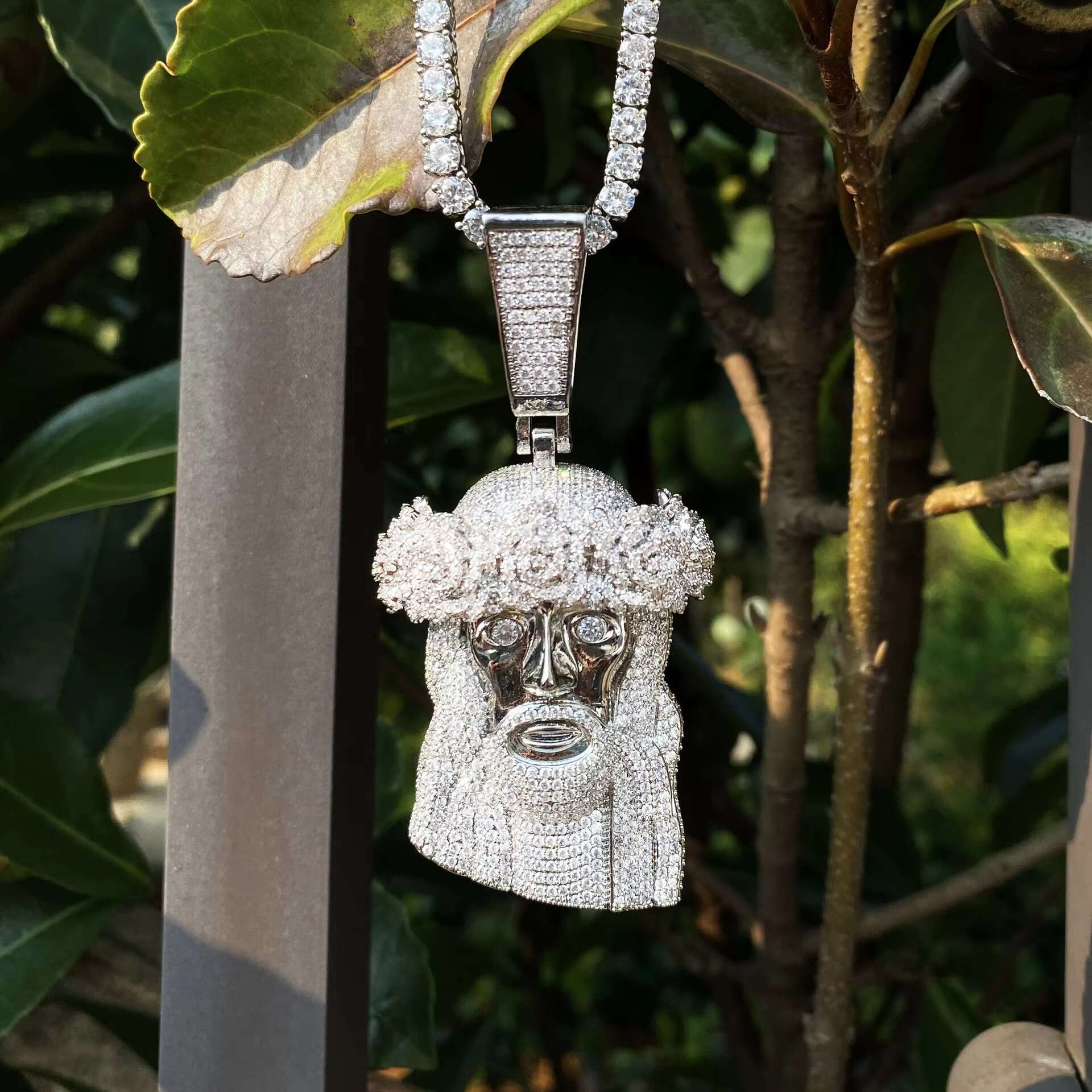 Rose Gold Tone Huge Spooky Big Jesus Head Zircon Rose Crown Charm Jumbo Pendant Green Cubic Zirconia Necklace