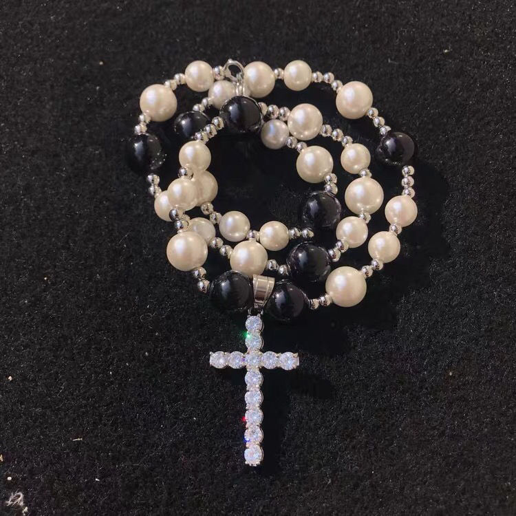 2025 Luxury Premium Hip Hop Double Layer Black White Pearl Diamond Diamond Cross Pendant Statement Necklace Silver fashion jewelry necklaces